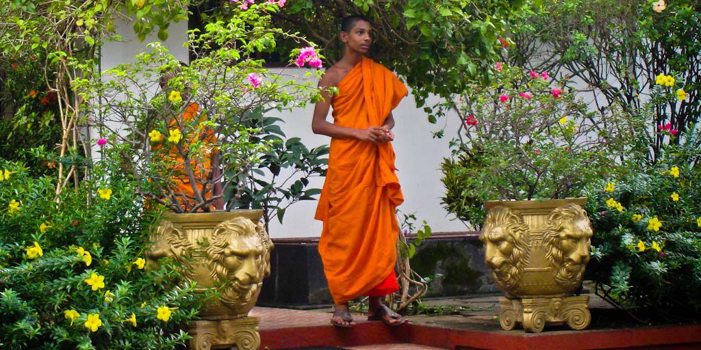 Буддийские монахи на Шри-Ланке